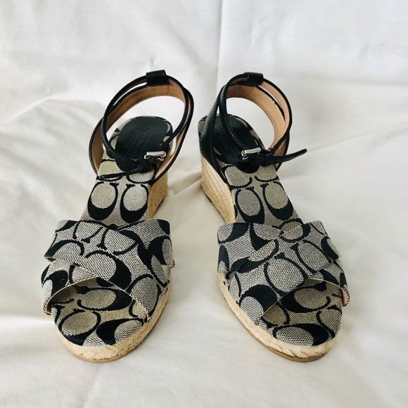 Coach Henley #1897 Black C Logo Wedge - Picture 2 of 8